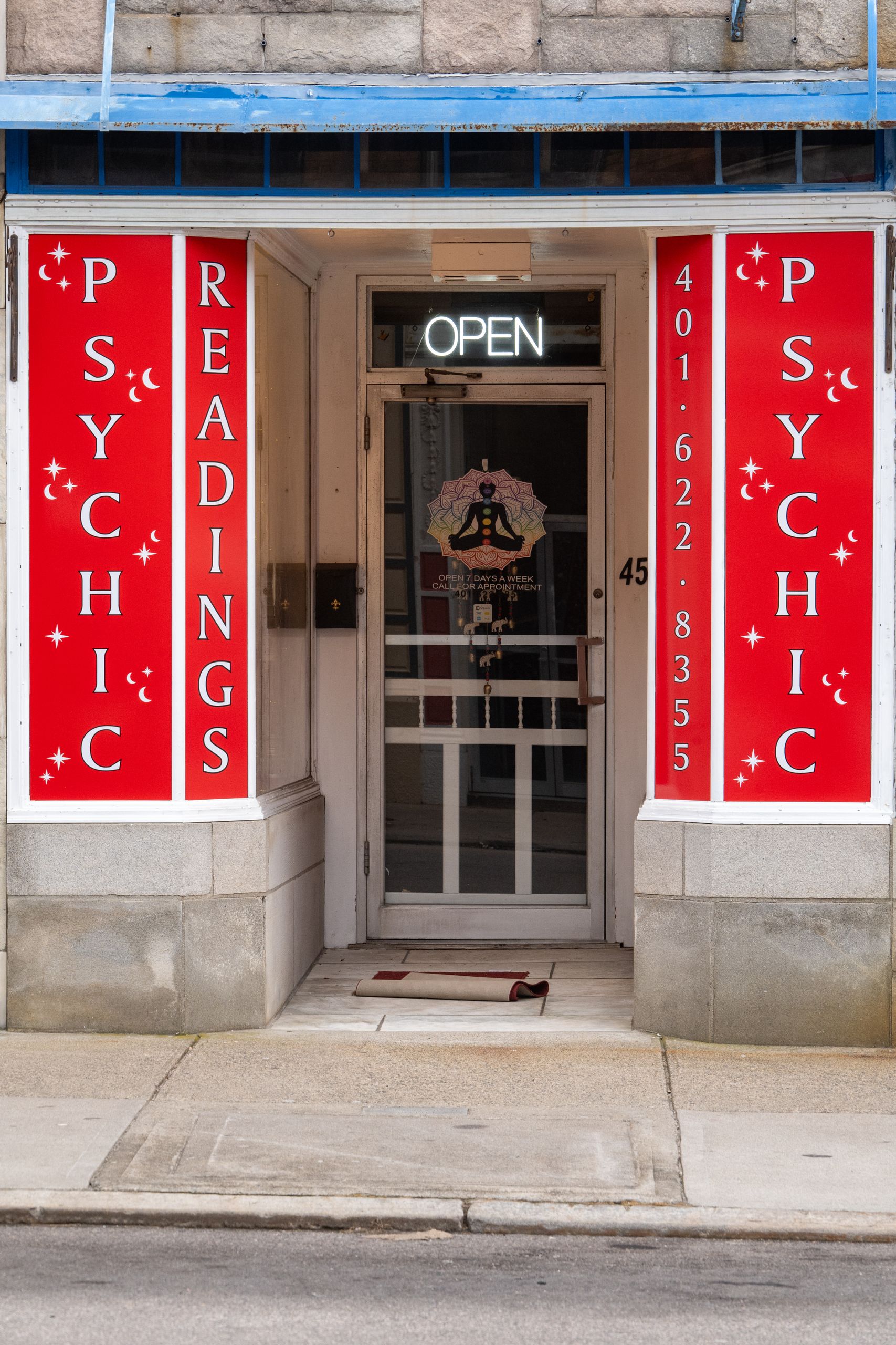 how to choose a psychic